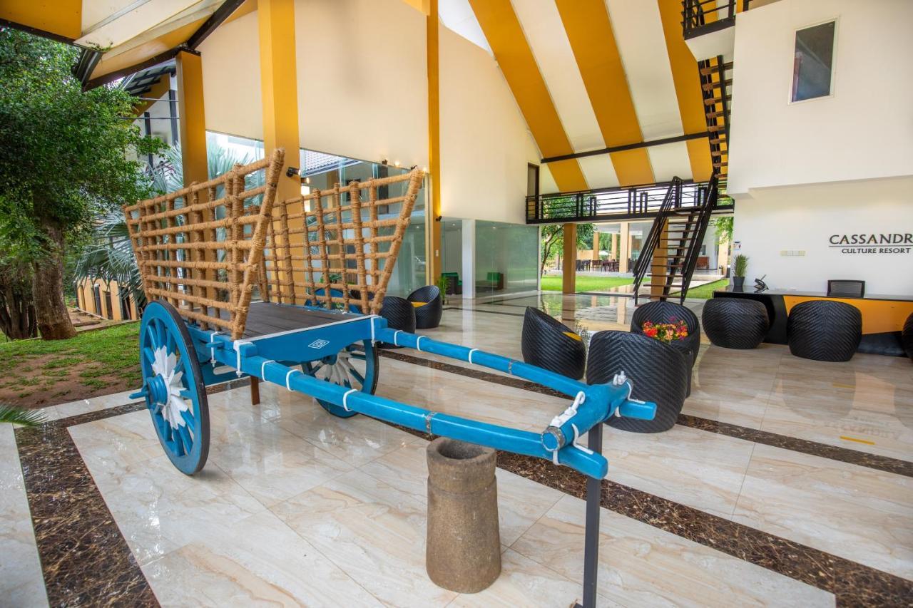 Cassandra Culture Resort Сигирия Экстерьер фото