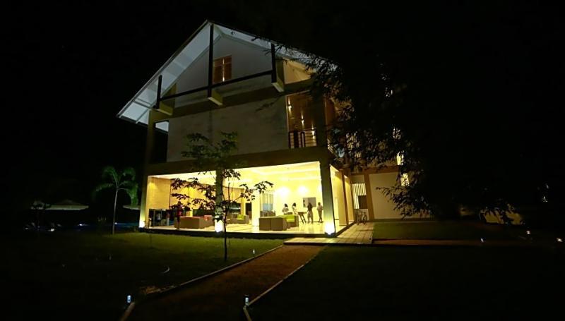 Cassandra Culture Resort Сигирия Экстерьер фото